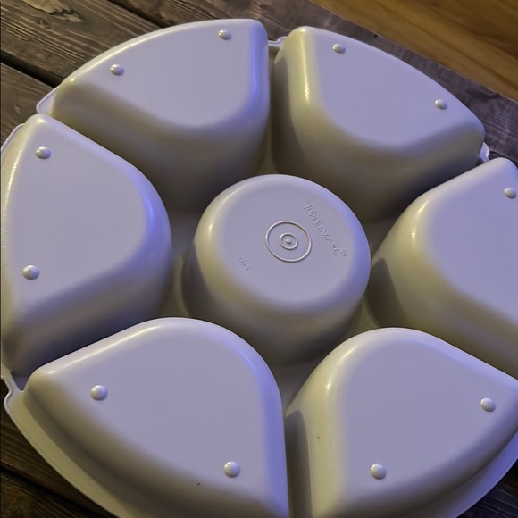 Vintage Tupperware divided serving tray #1665 - Picture 5 of 6